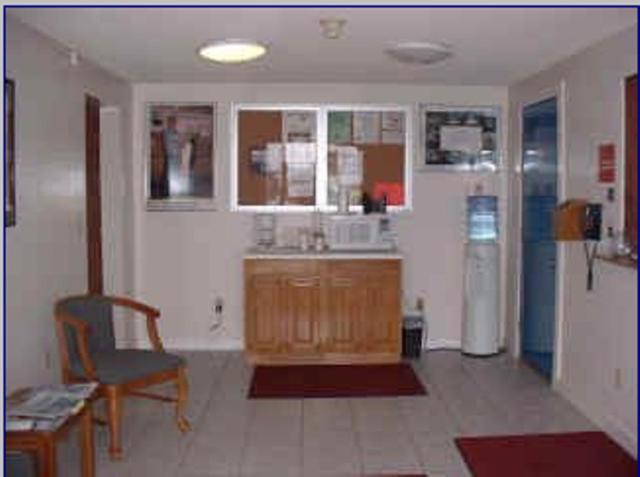 Port Lodge Motel Pulaski Экстерьер фото