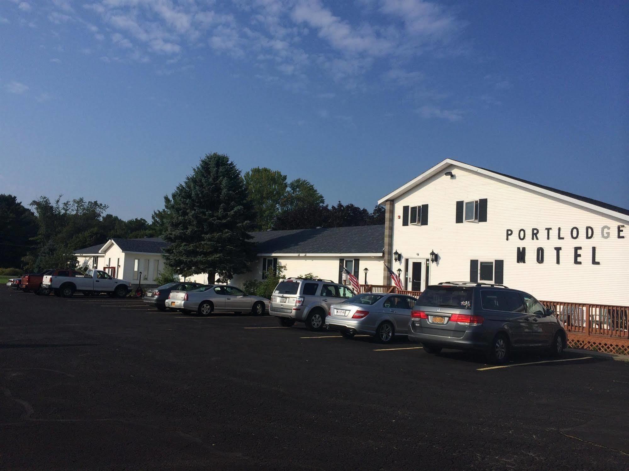 Port Lodge Motel Pulaski Экстерьер фото